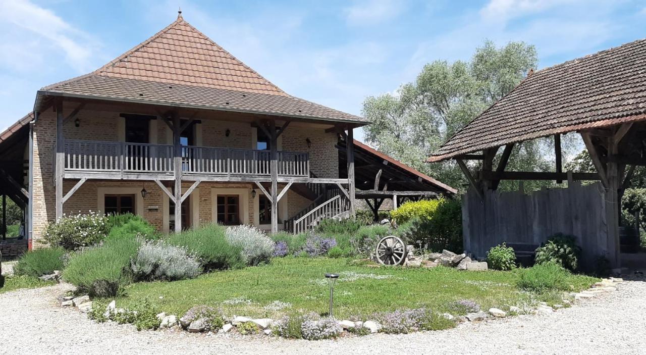 Gite Chez Leo Varennes-sur-le-Doubs Buitenkant foto